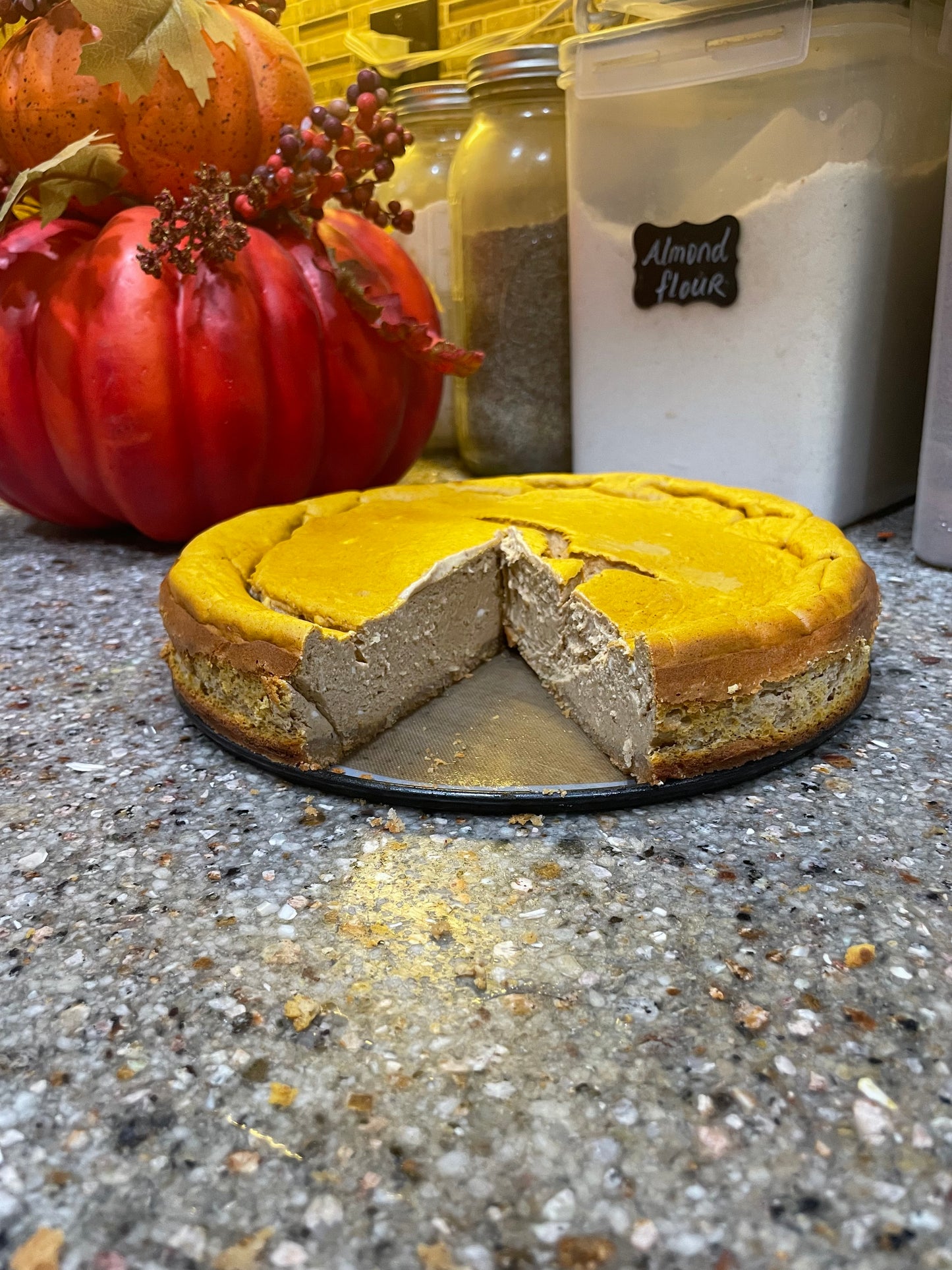 Pumpkin Pie Cheesecake          (Full cake)